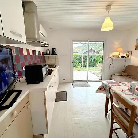 Petit Vallon بيت للعطل